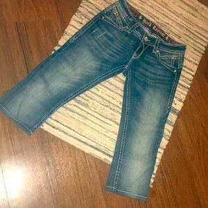 Women’s Size 28 Rock Revival Capris